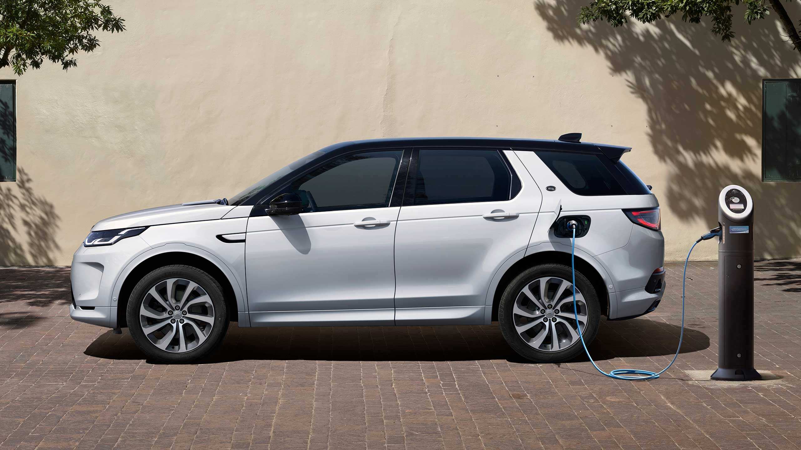 衝撃特価 ランドローバー ディスカバリースポーツ 専用設計 サイドステップ ランニングボード DISCOVERYロゴ入り DISCOVERY  SPORT 車、バイク、自転車