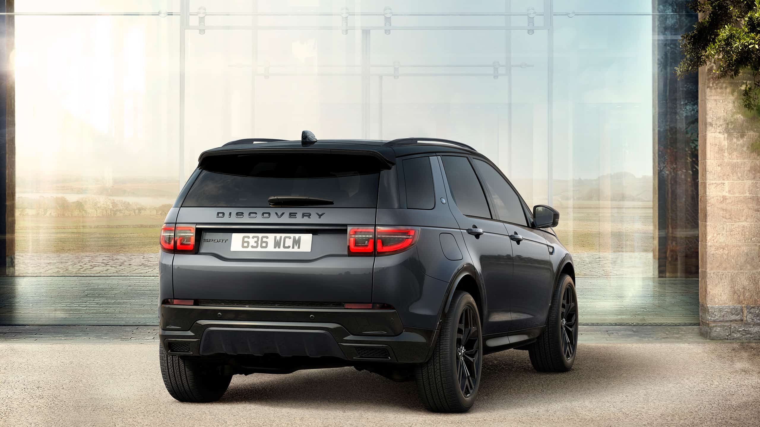 コンパクトサイズSUV | ランドローバー | LAND ROVER JAPAN​