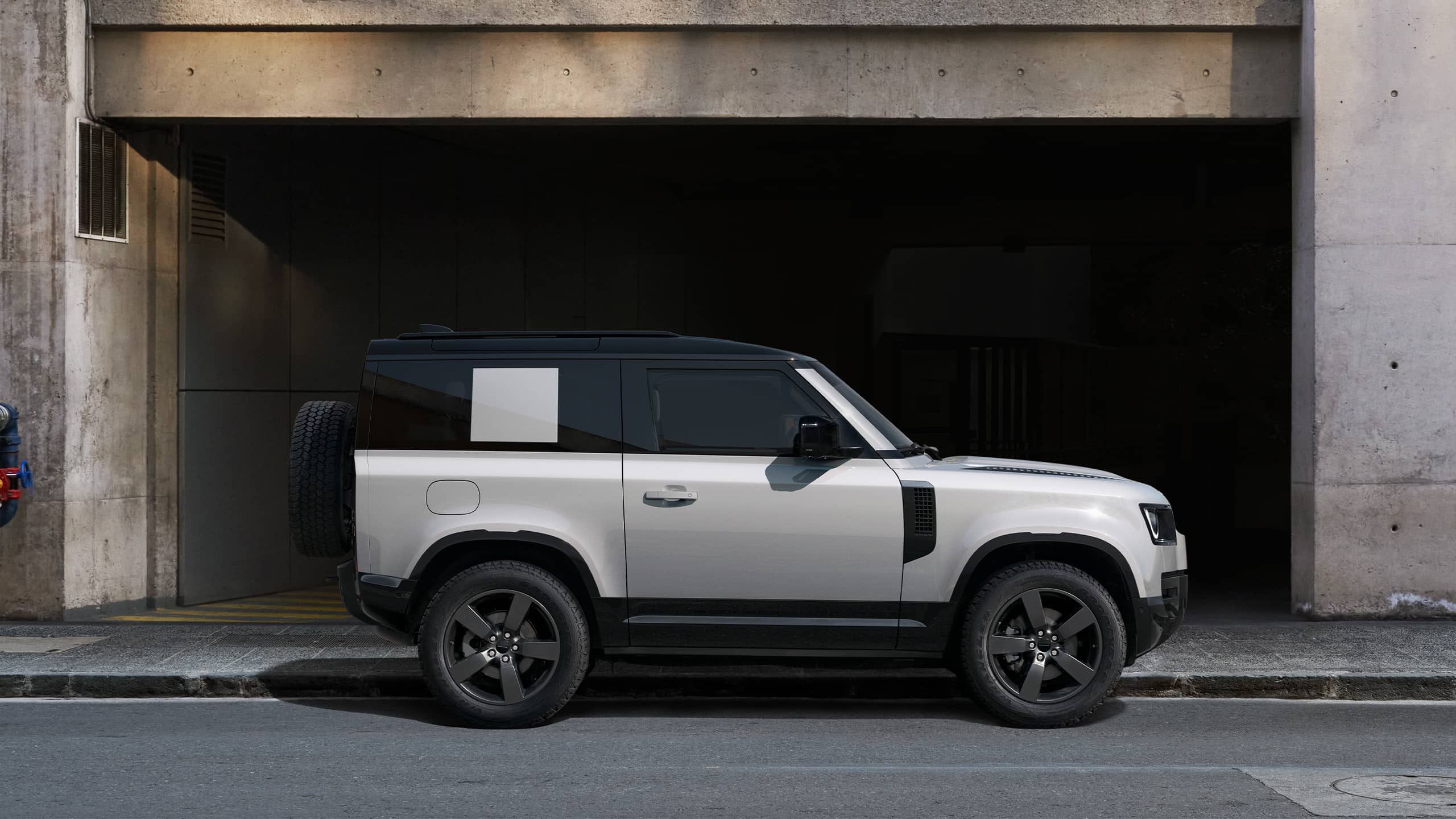 L66326GL_303104383_045_HERO_AL