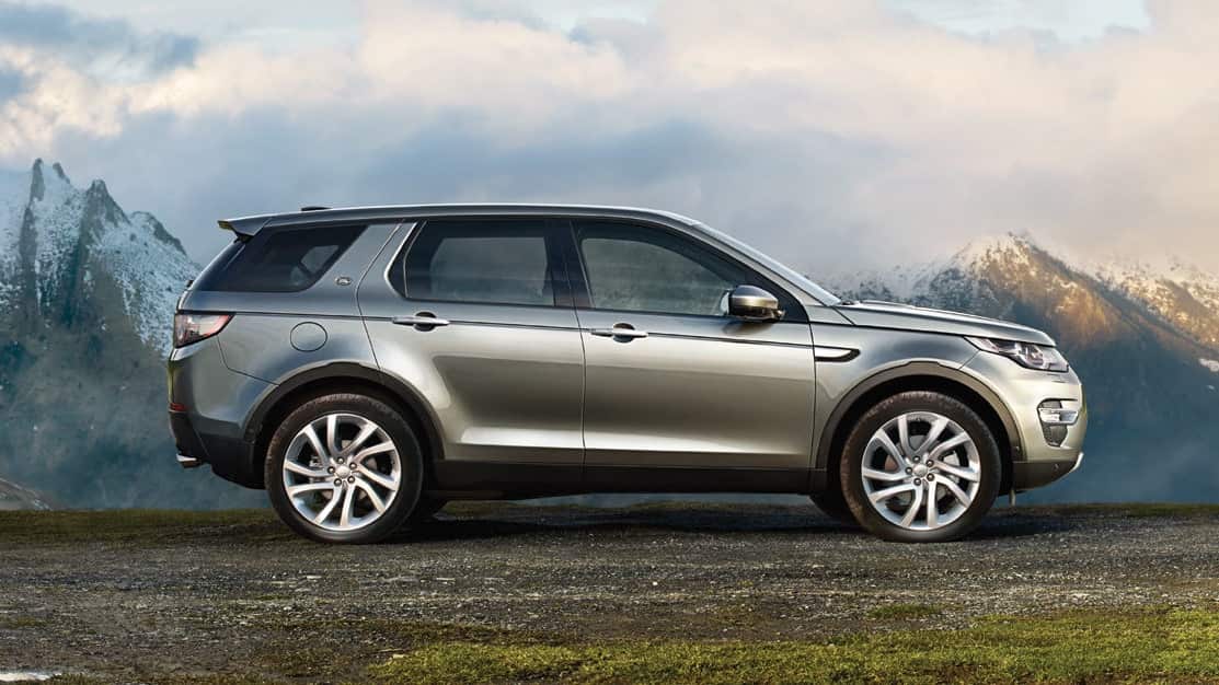 Range Rover Discovery Sport in grey